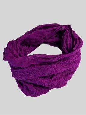 American Eagle Outfitters Magenta Purple Infinity Scarf Lace Cotton Fashion